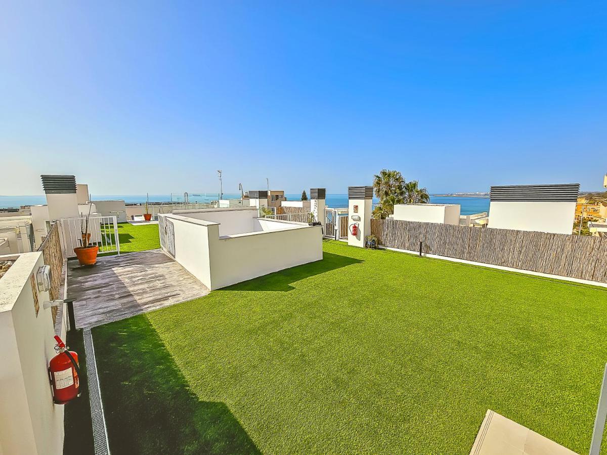 Oceanfront Duplex With A Rooftop Pool And Terrace 엘푸에르토데산타마리아 외부 사진